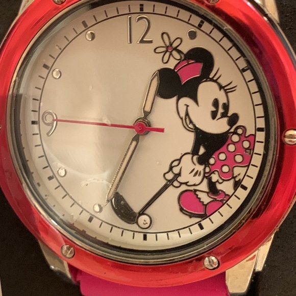 New in Box Minnie Watch Golfing - Picture 4 of 9